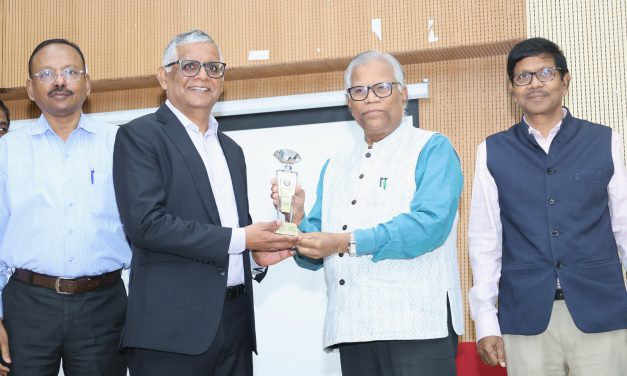 Harnessing AI for Inclusive Growth: Prof. Madan Pillutla’s Insightful Lecture at UoH