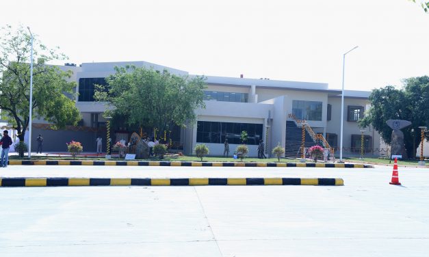 Amenities Centre at UoH inaugurated by Hon’ble Vice President of India