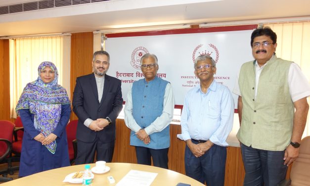 Counsel General of Iran visits UoH