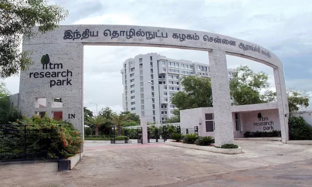 Sruthi N wins prize for oral presentation at IIT Madras