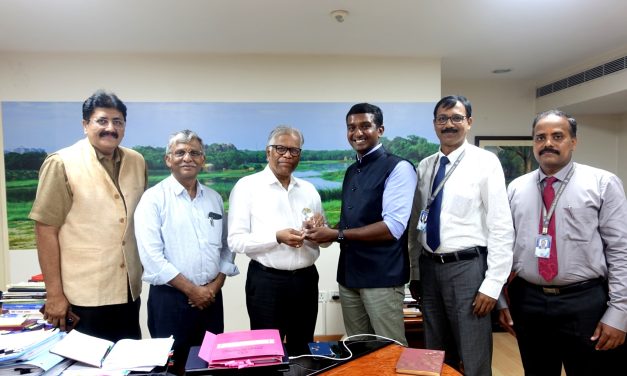 Kristu Jayanti College team visits University