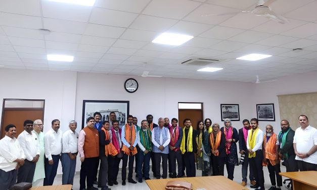 Journalists/Editors from Maldives visit the University