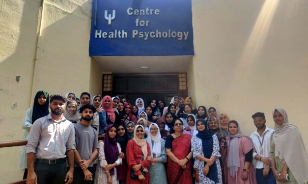 Students of Al Jamia Arts and Science College visit UoH