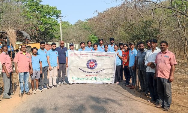 Clean-up drive at the NSS Park by NSS Cell