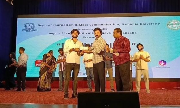 Uday Raj Singh, Aparajit awarded the “Best Performer” award in the poetry category