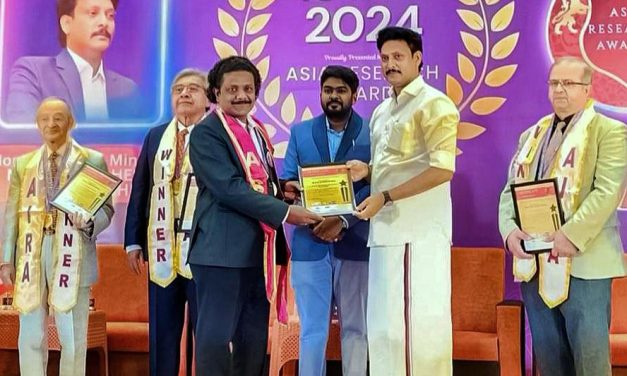 Dr. S. B. Rathna Kumar honored with “Best Case Study Award” at the “International Congress”