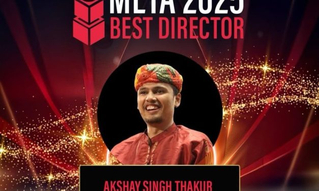 Akshay Singh Thakur Wins the Best Director Award at Mahindra Excellence in Theatre Awards 2025