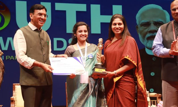 V Lasya Priya wins the Best Reply Award at the National Youth Parliament 2025