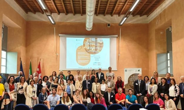 Solanki Chakraborty presents her paper at University of Insubria, Italy