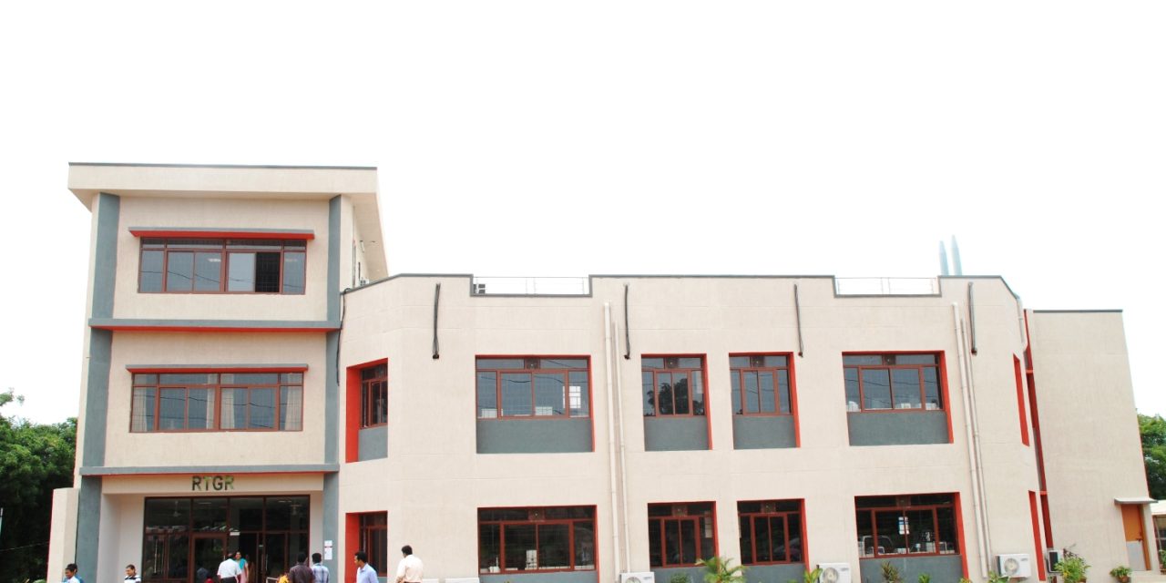 Seeds of Innovation: How the University of Hyderabad’s RTGR is Reimagining the Future of Tomatoes