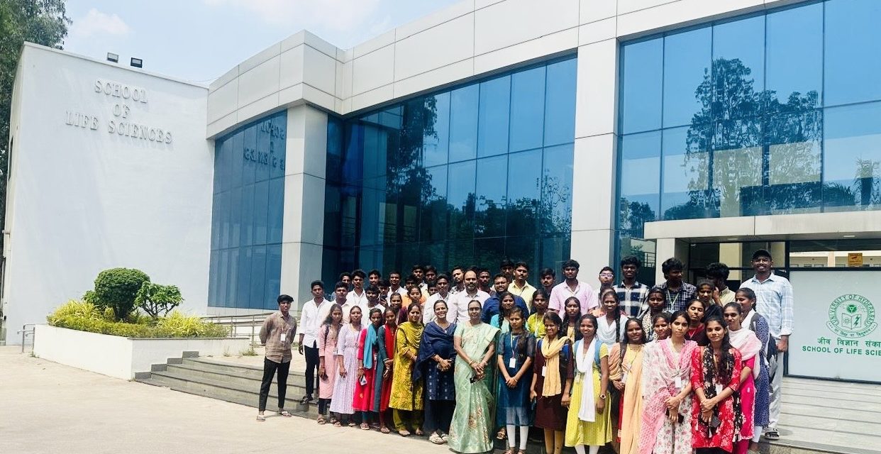 Educational tour at School of Life Sciences for Scientific Exposure